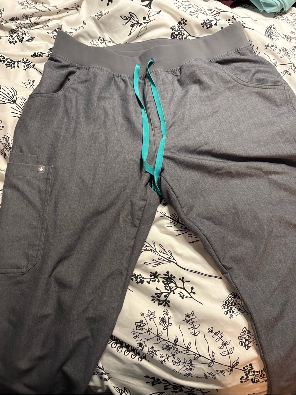 Women's XL fig Kade scrub pants